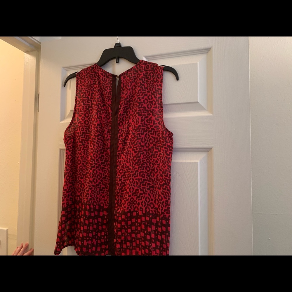 *SOLD*🤩 Liz Claiborne top👕🤩!!! EXC. Cond. - Picture 4 of 6